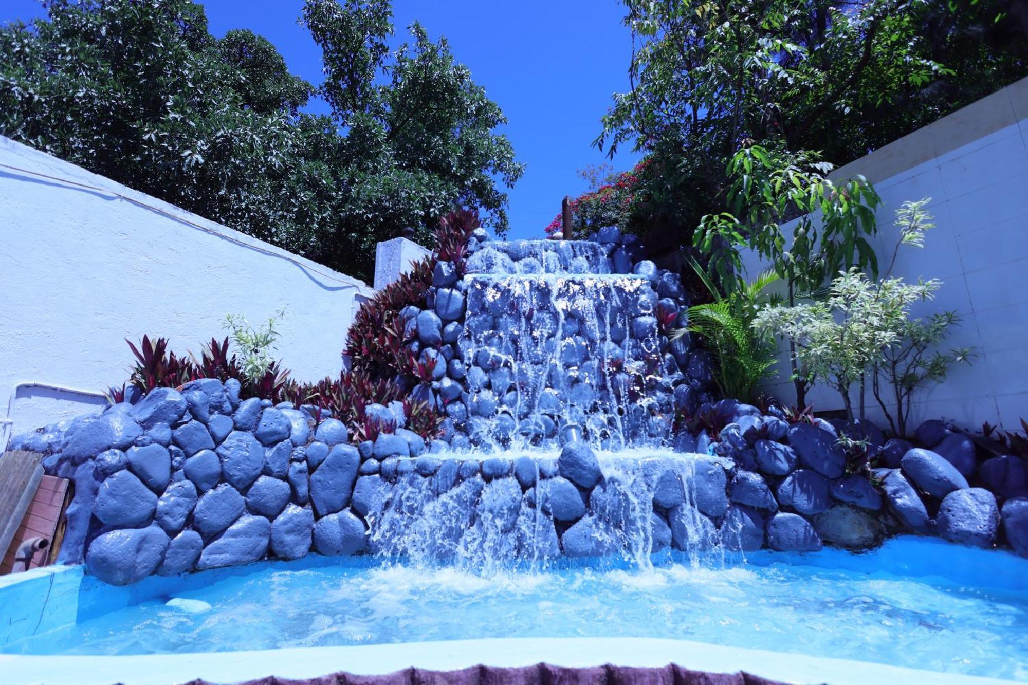 Hotel King Garden Mahābaleshwar Exteriör bild